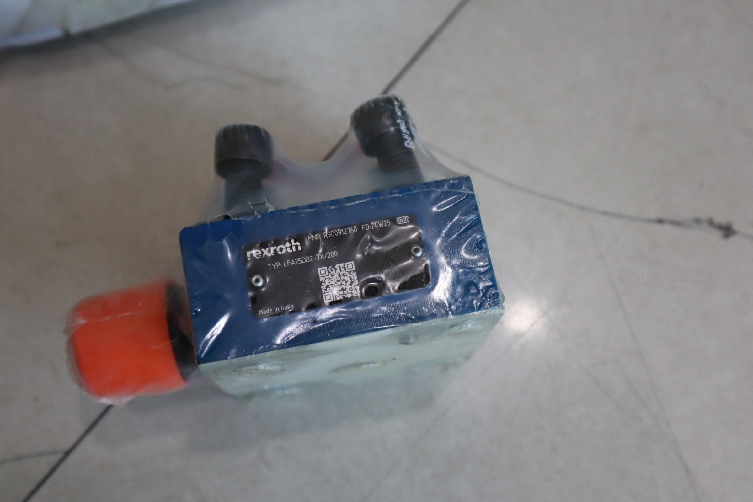 力士乐REXROTH盖板型号LFA25DB2-70/200和LFA25DB2-72/200 产品编号R900912760