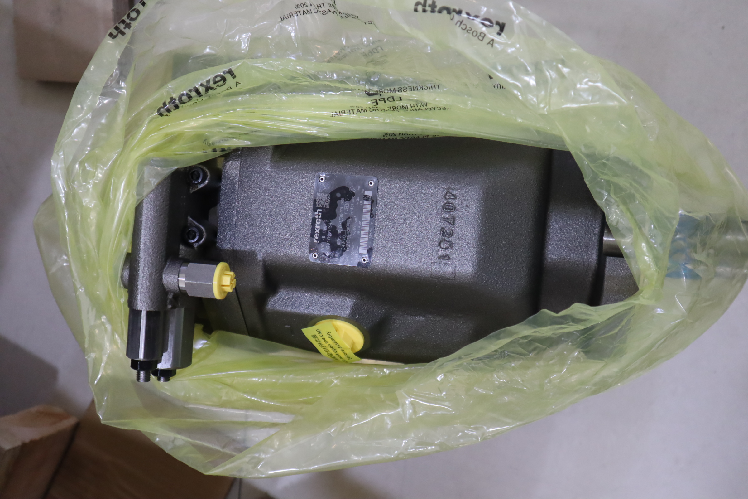 A A10VSO100DFR1/31R-VPA12N00 R910920847 德国REXROTH柱塞泵