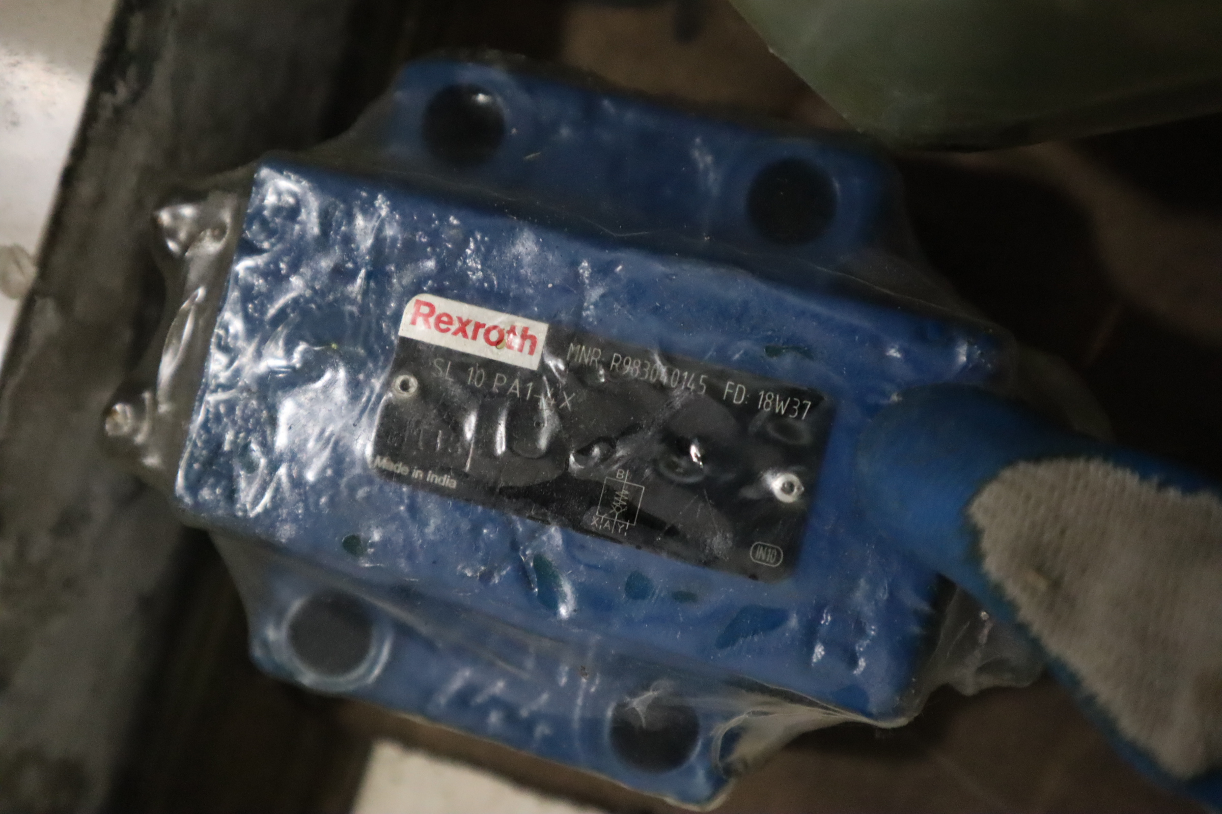 SL10PA1-4X R983040145 SL10PA1-42/ SL10PA1-44/ 力士乐REXROTH阀
