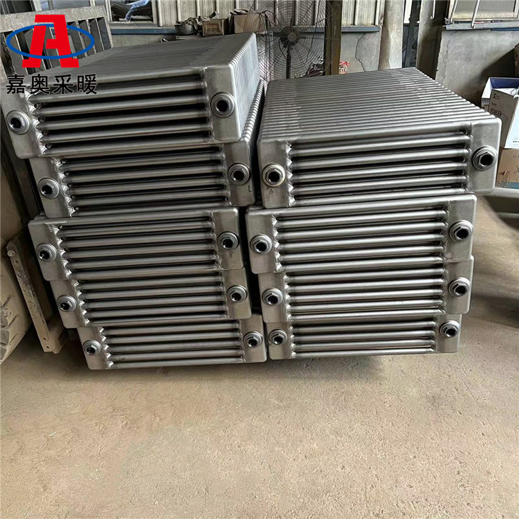 耐腐蚀钢制蒸汽翅片管暖气片尺寸