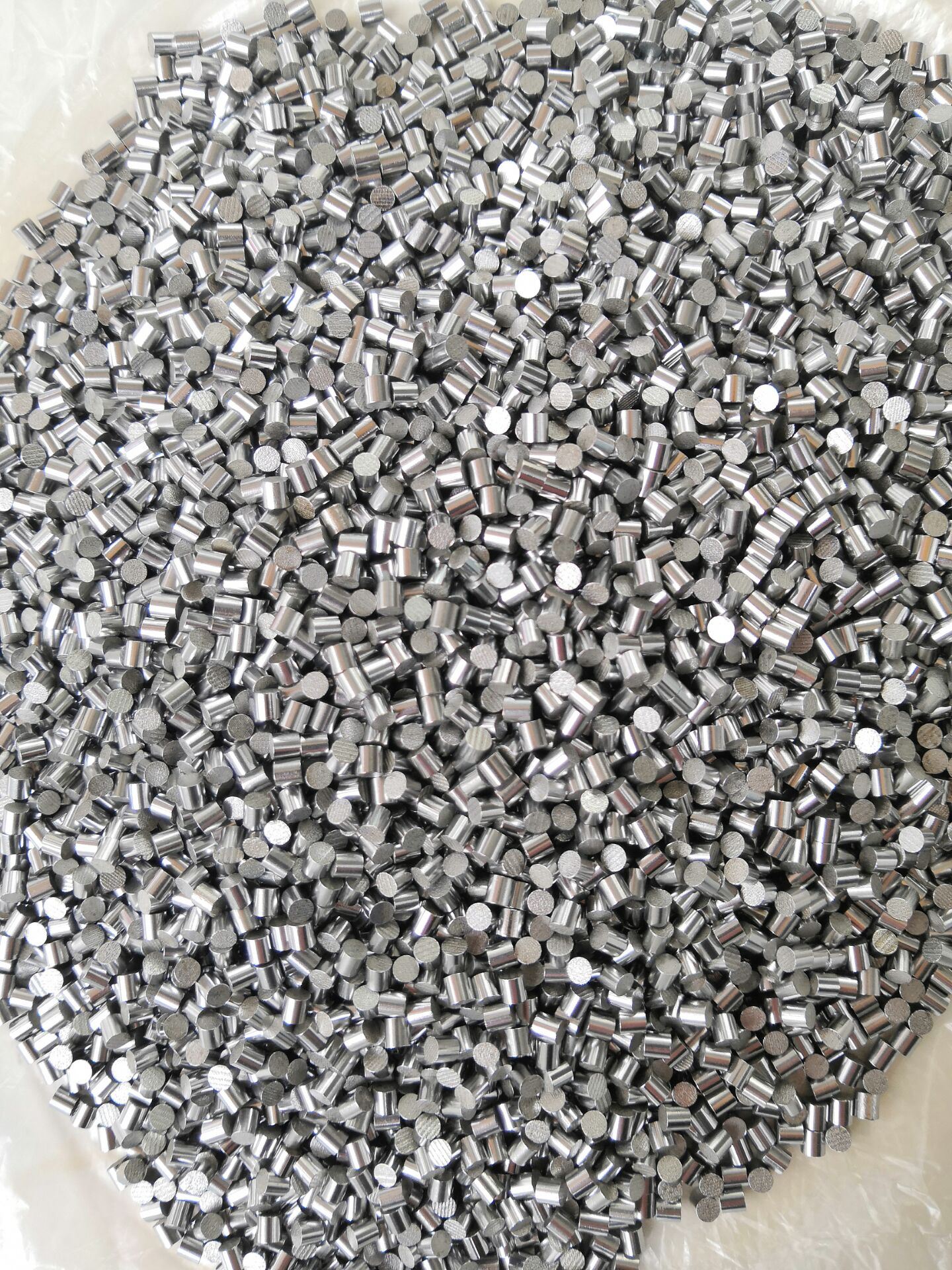 全国 回收金川钴板 回收合金钛  长期回收钨粉磨削料