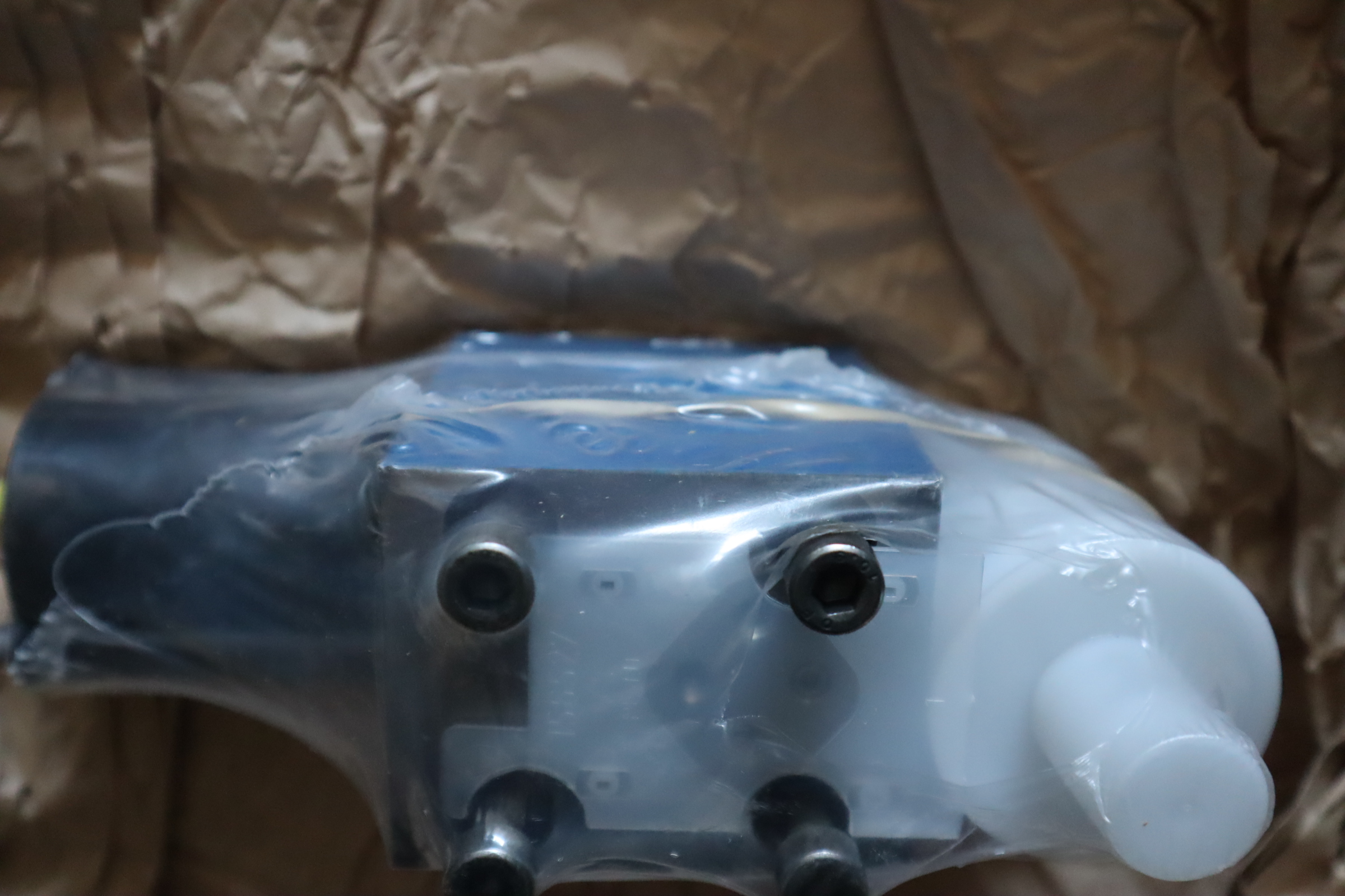 LFA16EWA-71/CB10DQMG24 R901101568 德国力士乐REXROTH插装阀盖板