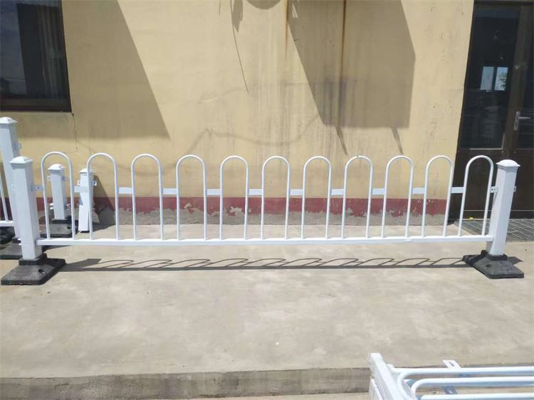 北京交通防护栏价格