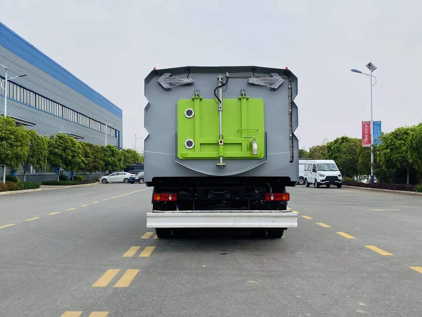 黑龙江 蓝牌洗扫车   全国包送