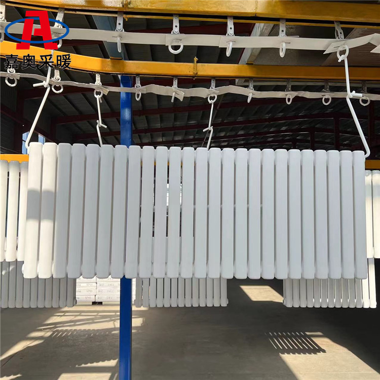 养鸡用钢五柱式暖气片厂家定制