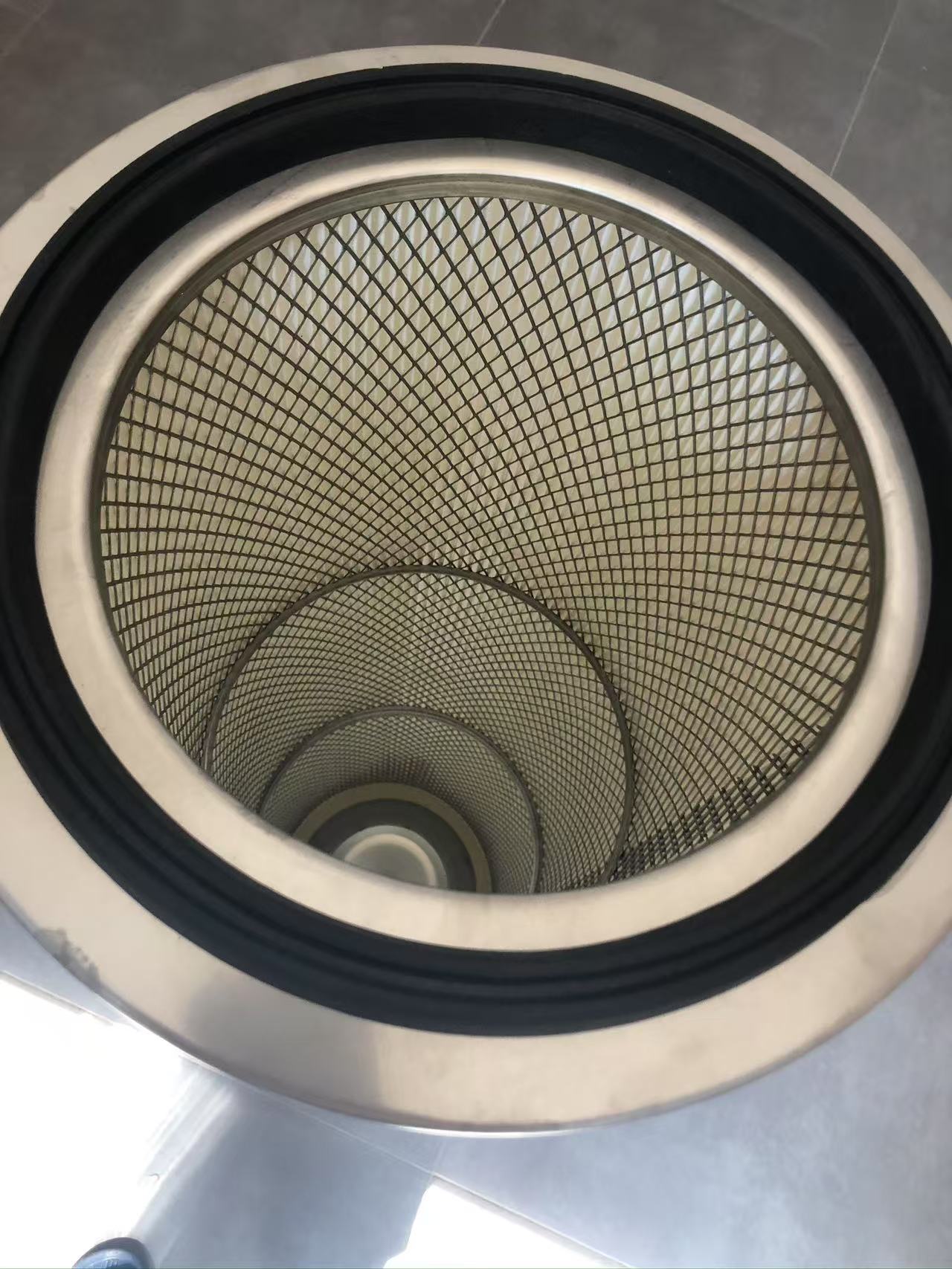 不锈钢304长管状滤芯过滤设备供应