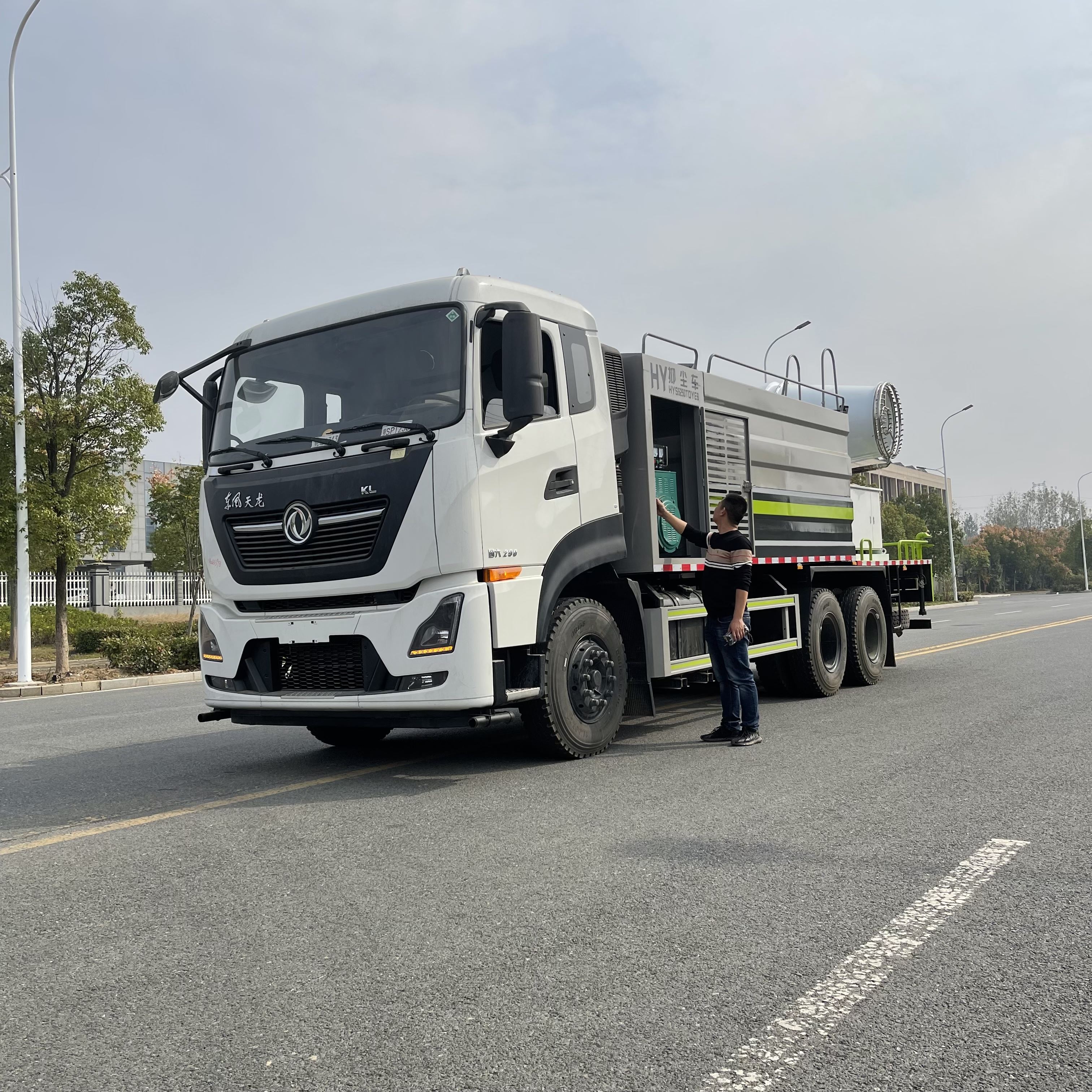 黑龙江蓝牌洒水车 厂家