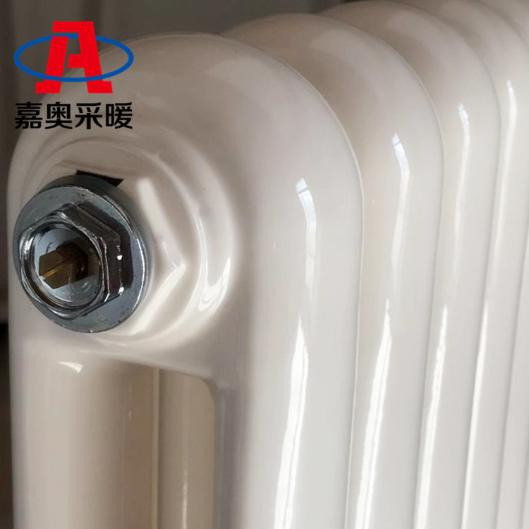 养鸡场用钢管柱式暖气片定制