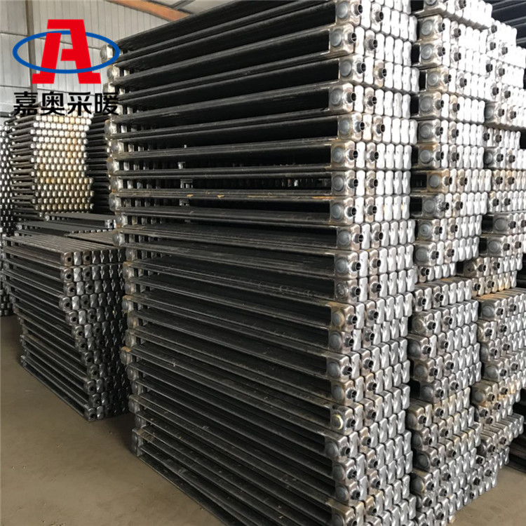 电厂用钢制柱式五柱暖气片制造商