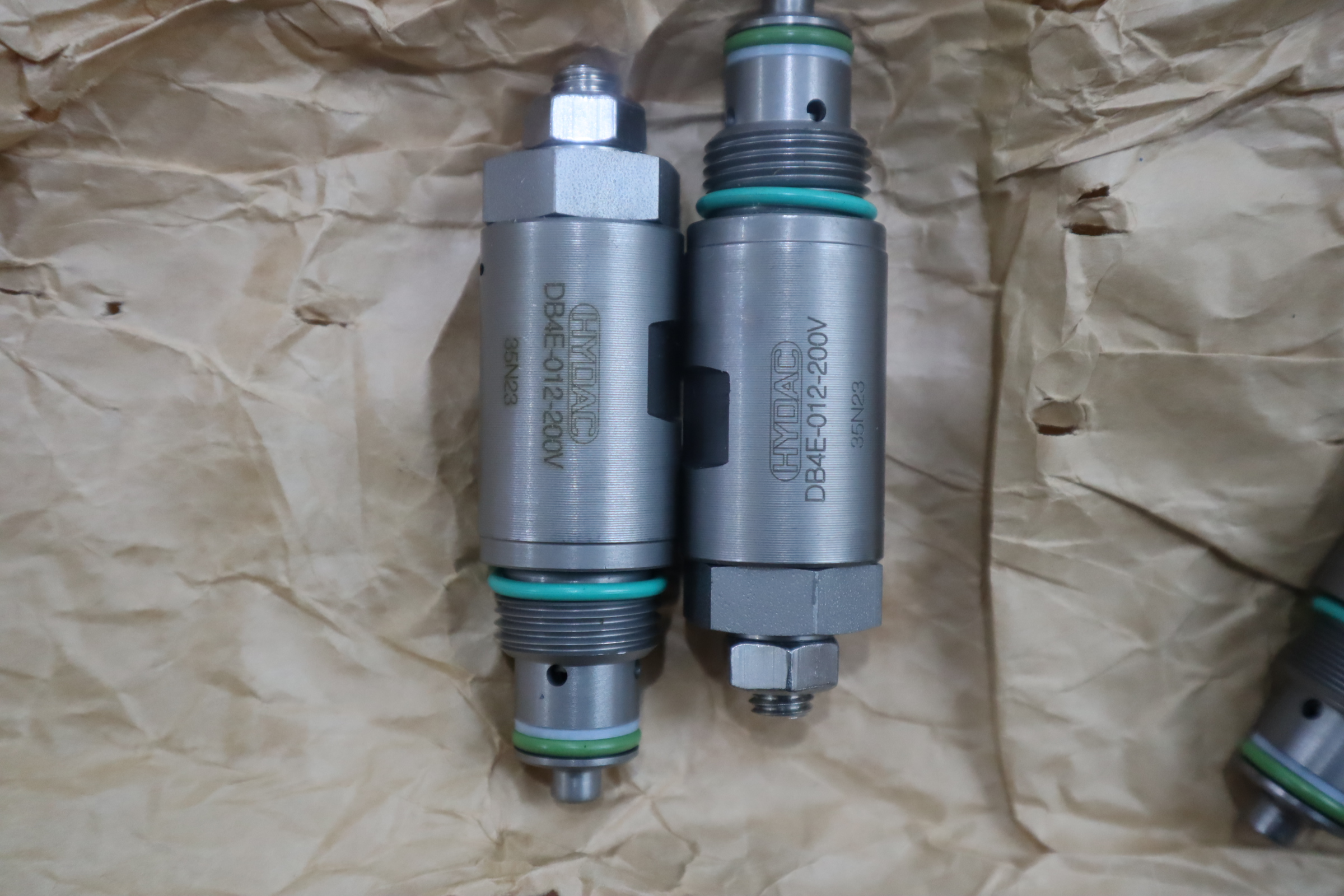 DB4E-012-200V 德国贺德克HYDAC液压阀插装阀