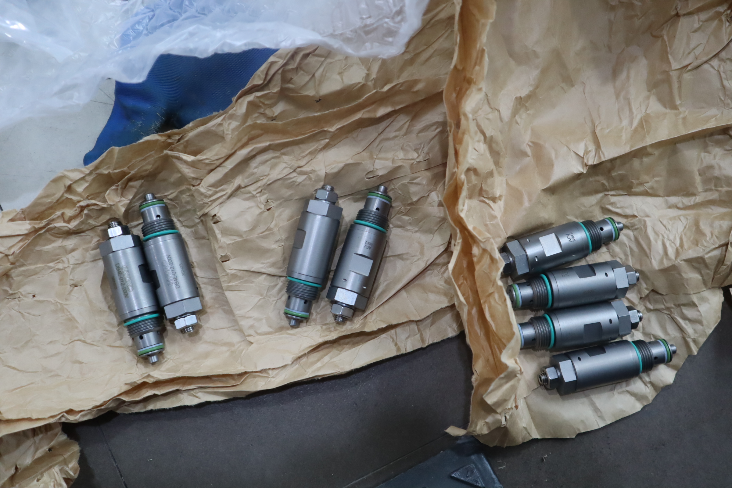 DB4E-012-200V 德国贺德克HYDAC液压阀插装阀