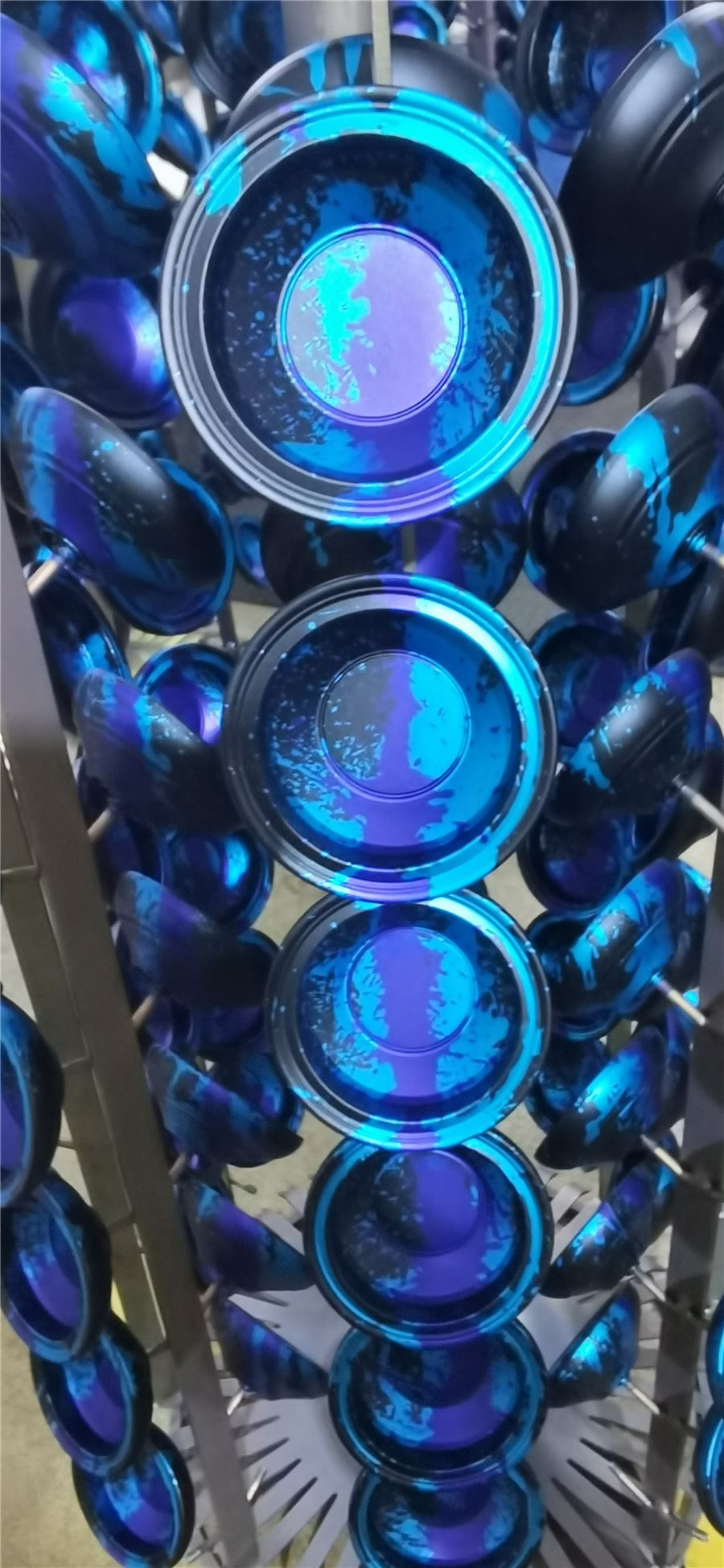 江苏铝阳极氧化采用6063铝红色外壳锯切加工