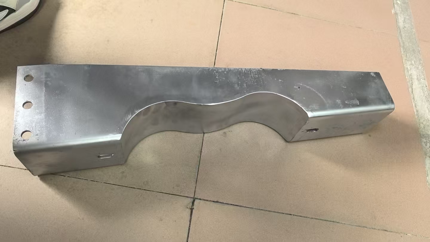 角钢材质对比示例