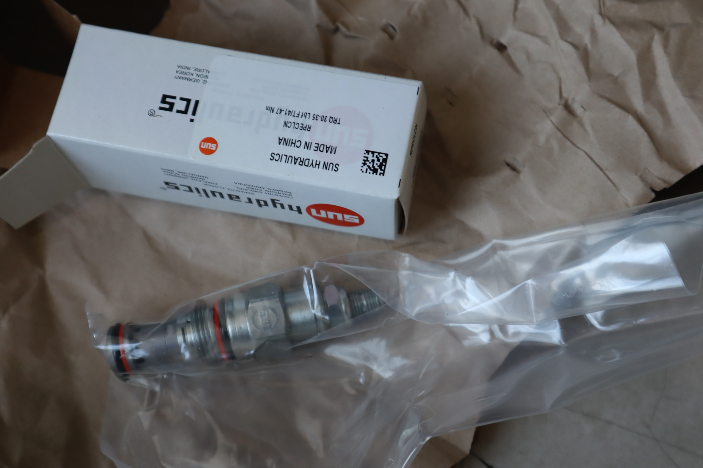 RPECLCN TRQ30-35LBF FT/41-47NM 美国太阳SUN插装阀液压阀