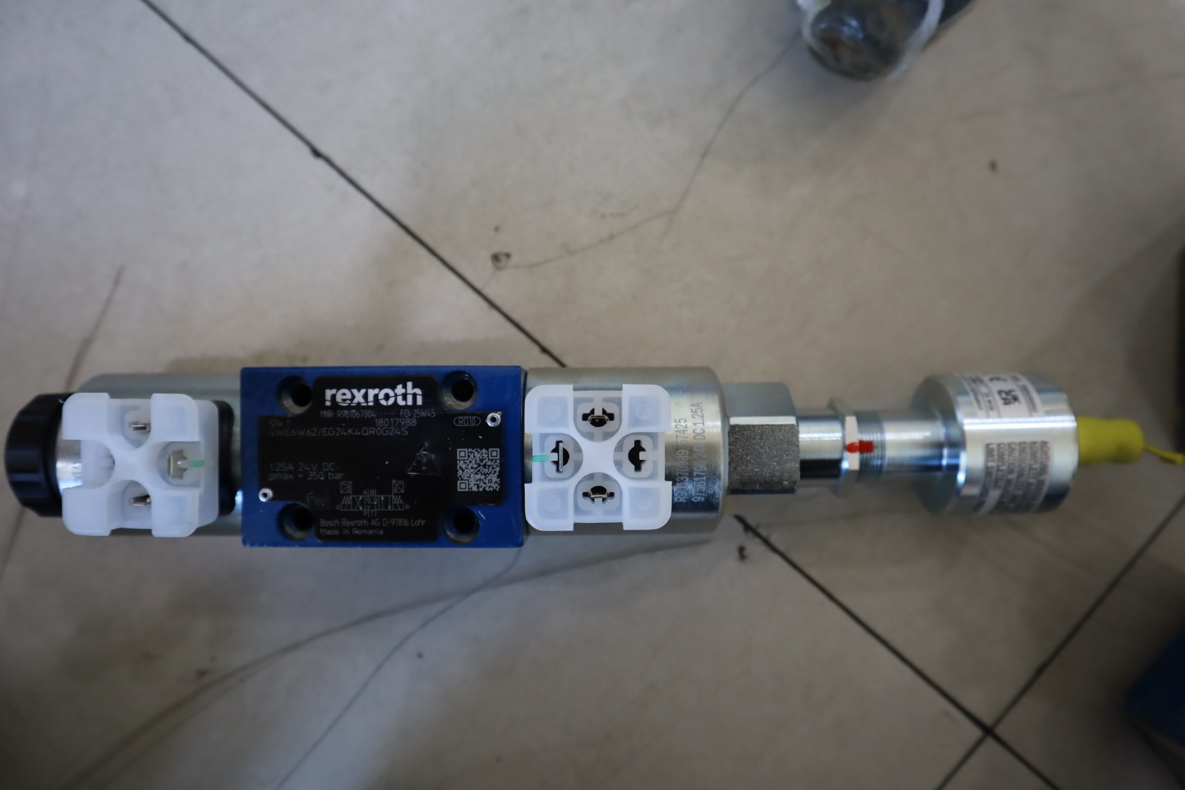 GIV 40-11 MNR:R90005655 力士乐REXROTH角度传感器 行程限位器