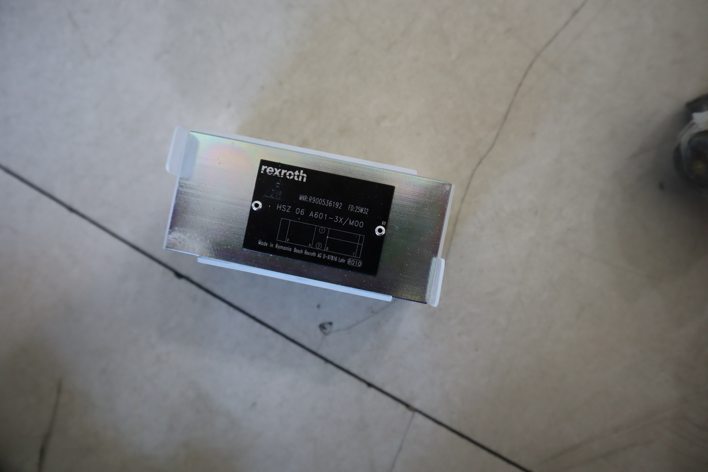 HSZ 06 A601-3X/M00 R900536192 德国力士乐REXROTH过渡板