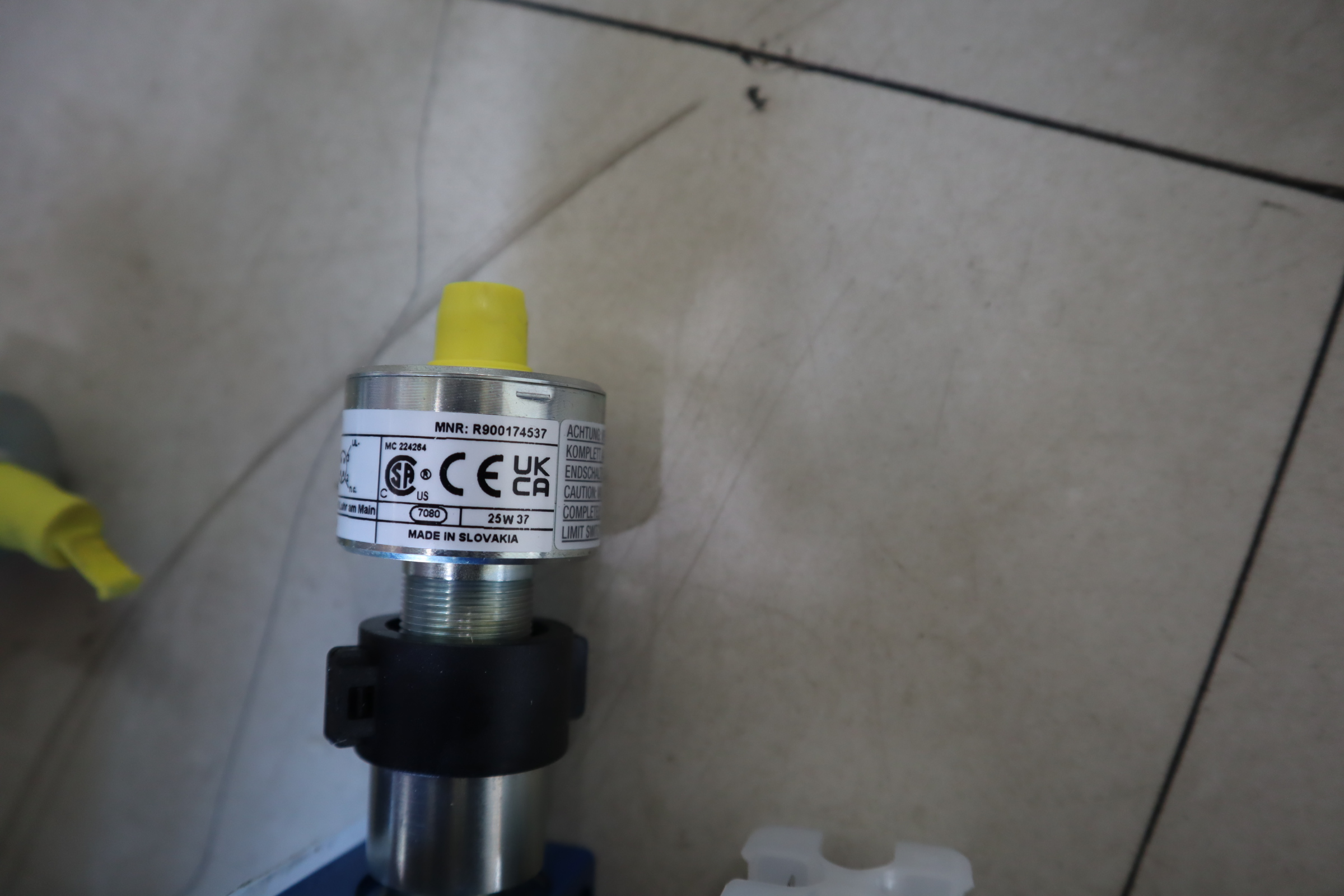 GIV50-11 R900174537 GIV50-11 R900174537 REXROTH力士乐传感器