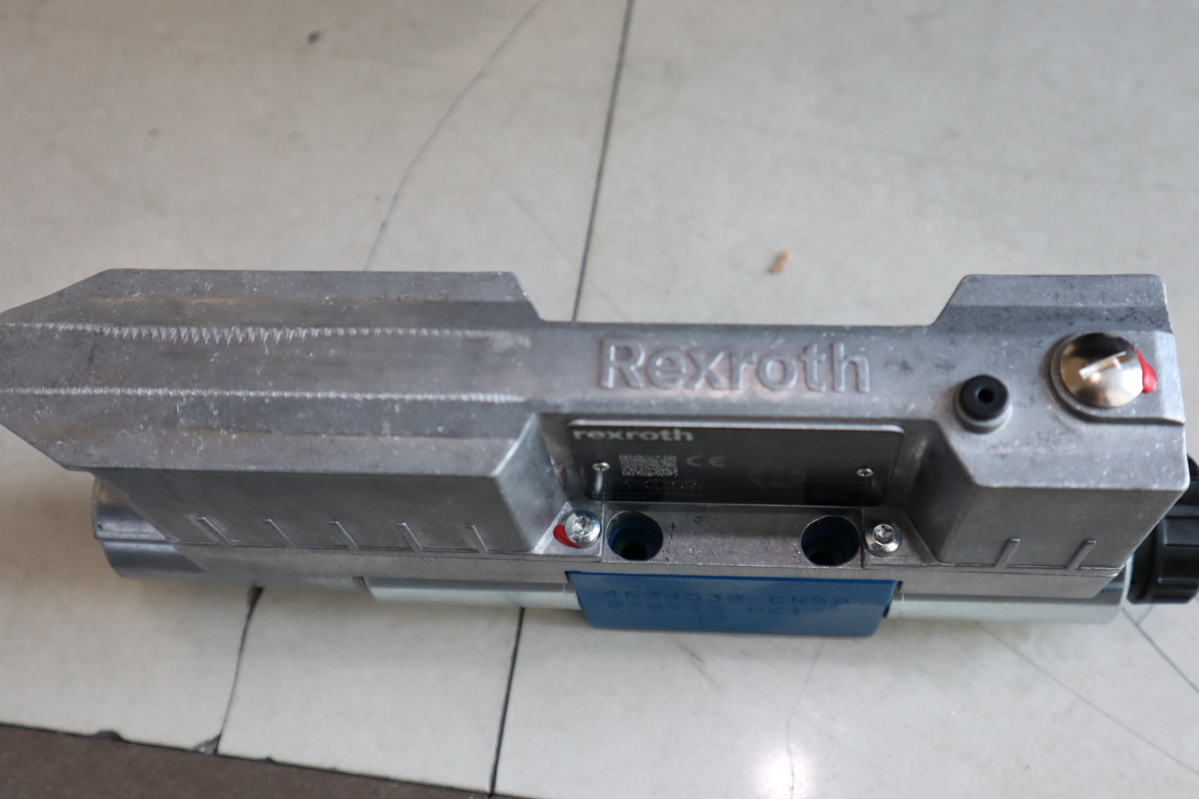 4WREE6E16-32/V/24A1 R901496427 德国力士乐REXROTH比例阀