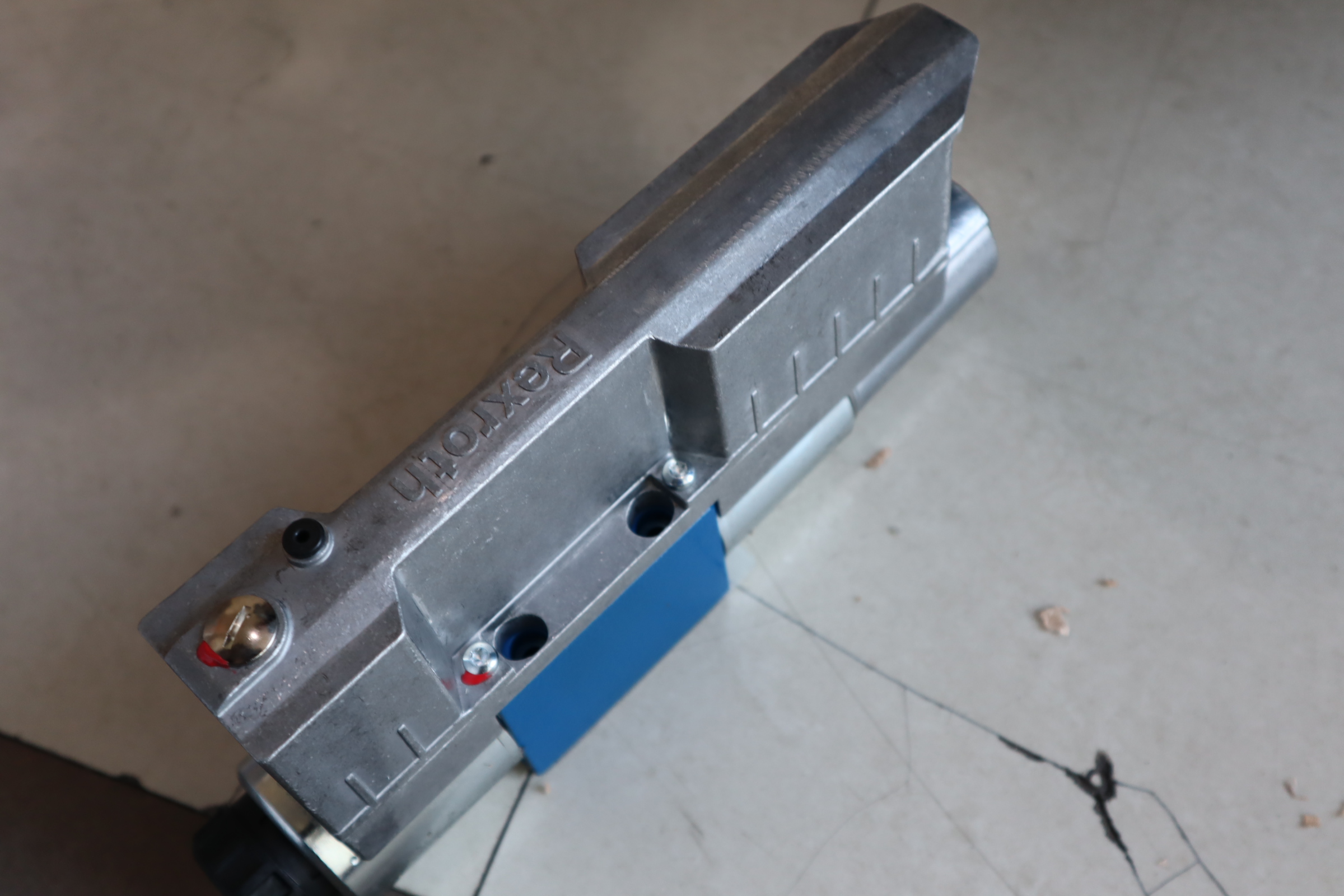 4WREE6E16-32/V/24A1 R901496427 德国力士乐REXROTH比例阀