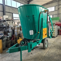 养牛场电动拌料机 tmr立式粉碎混合机 9立方日粮搅拌机