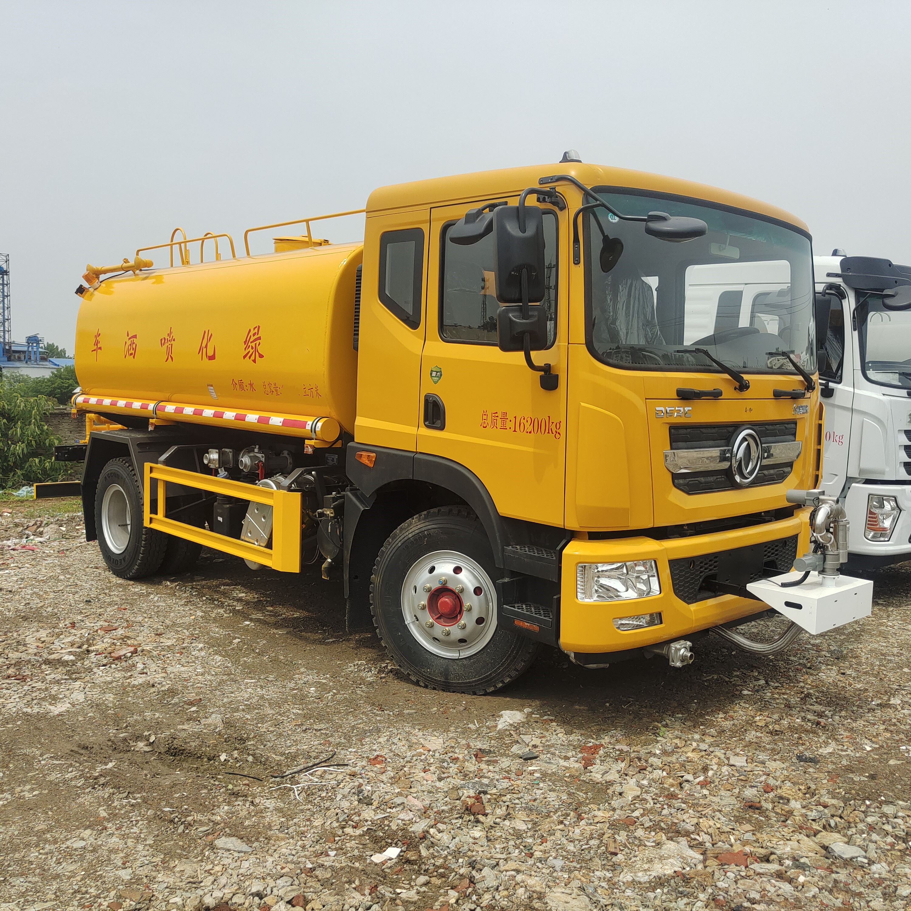 湖南蓝牌洒水车 全国包送