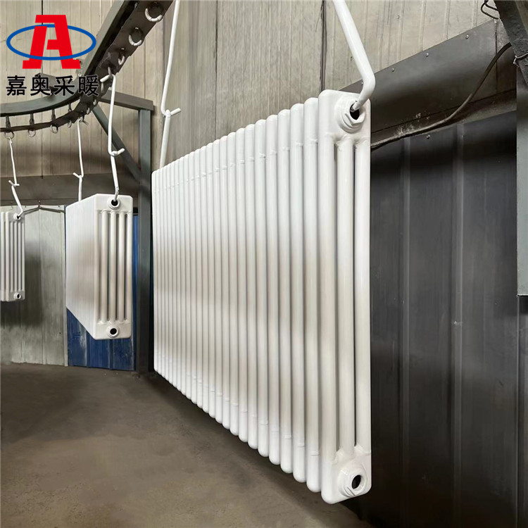 耐高湿钢制三柱式暖气片安装