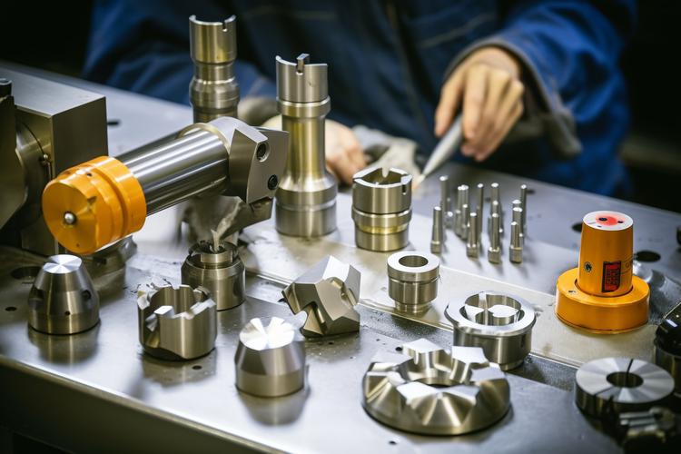 Customized 0.001mm tolerance for high-precision mechanical parts processing in a constant temperature workshop