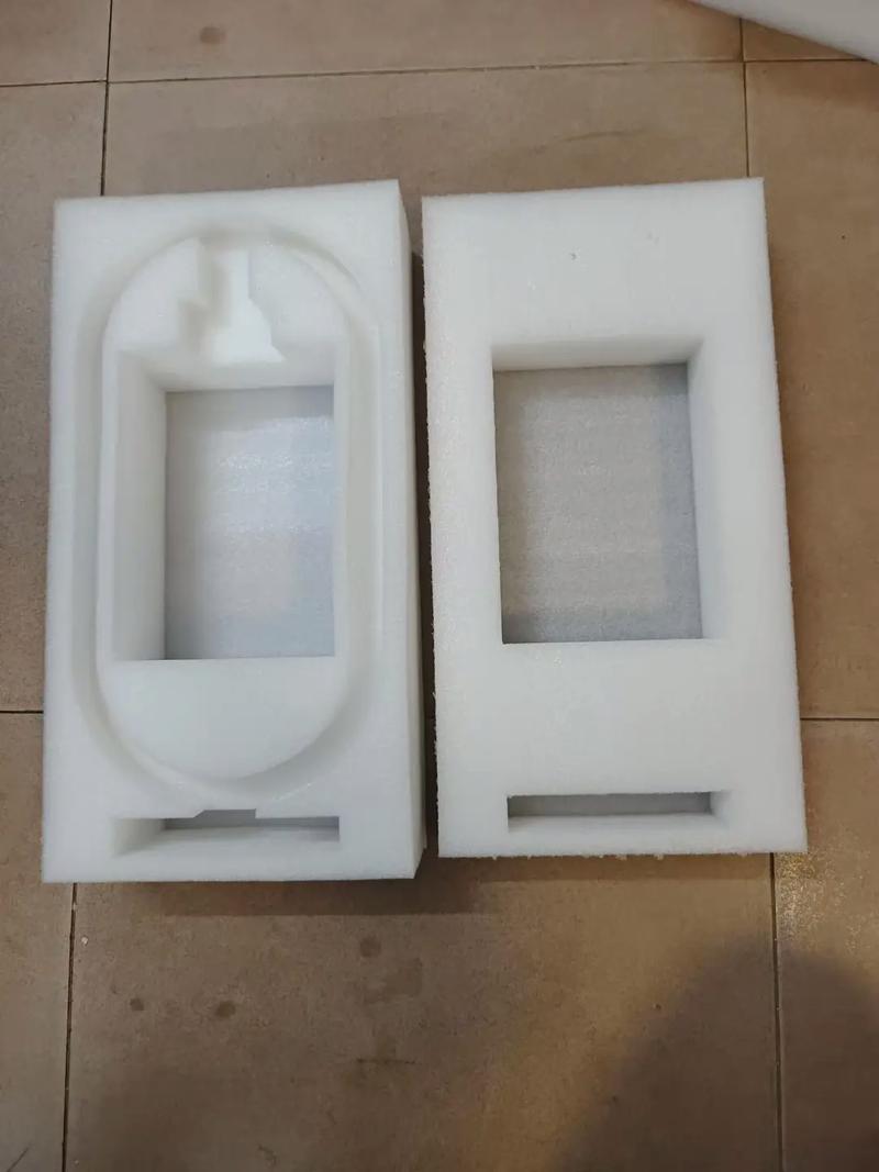 Shockproof cushioning pearl cotton lining customized shaped EPE packaging filling material
