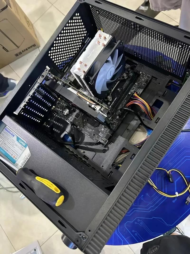 浪潮CE530H海光处理器商用台式主机8G内存512G固态