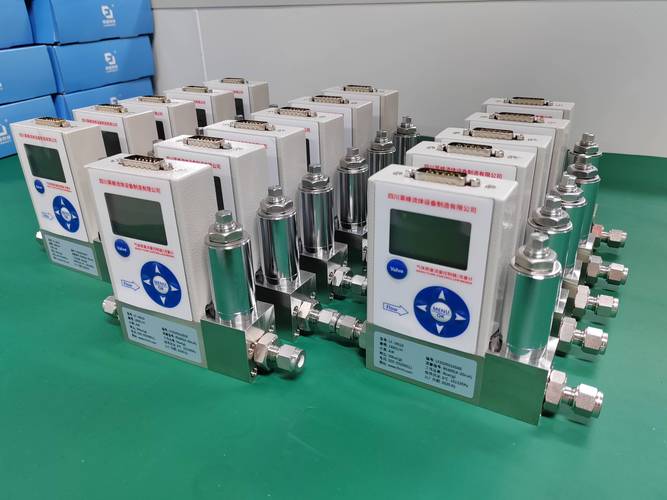 DeviceNet协议质量流量控制器MC-5000L航空插头连接器三通
