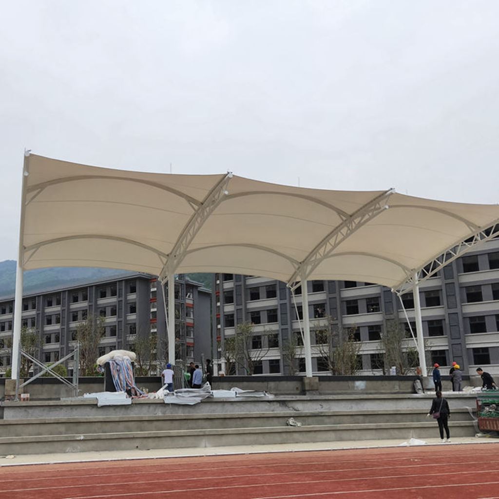 膜结构训练馆屋顶是什么