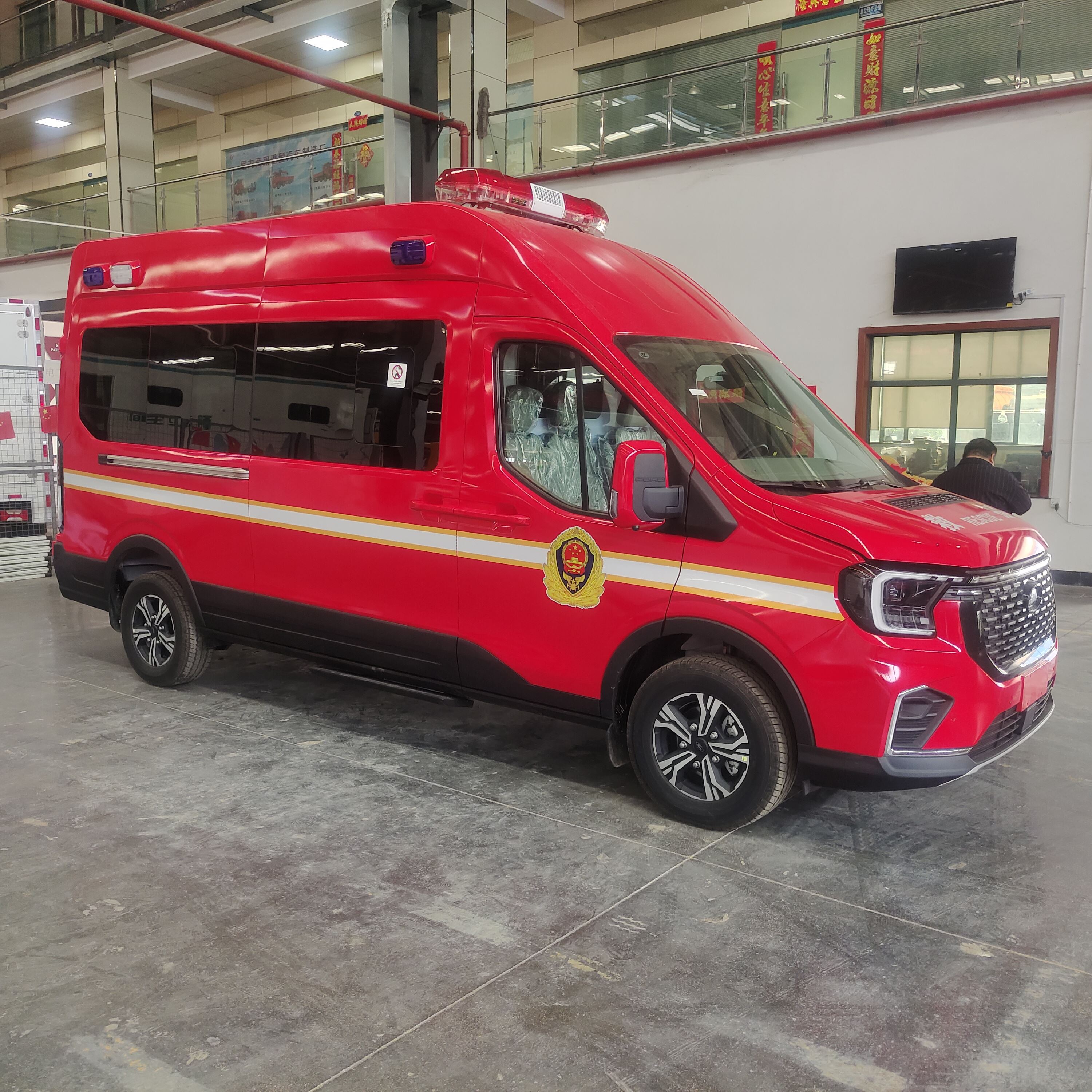 新疆 中型消防车  全国包送