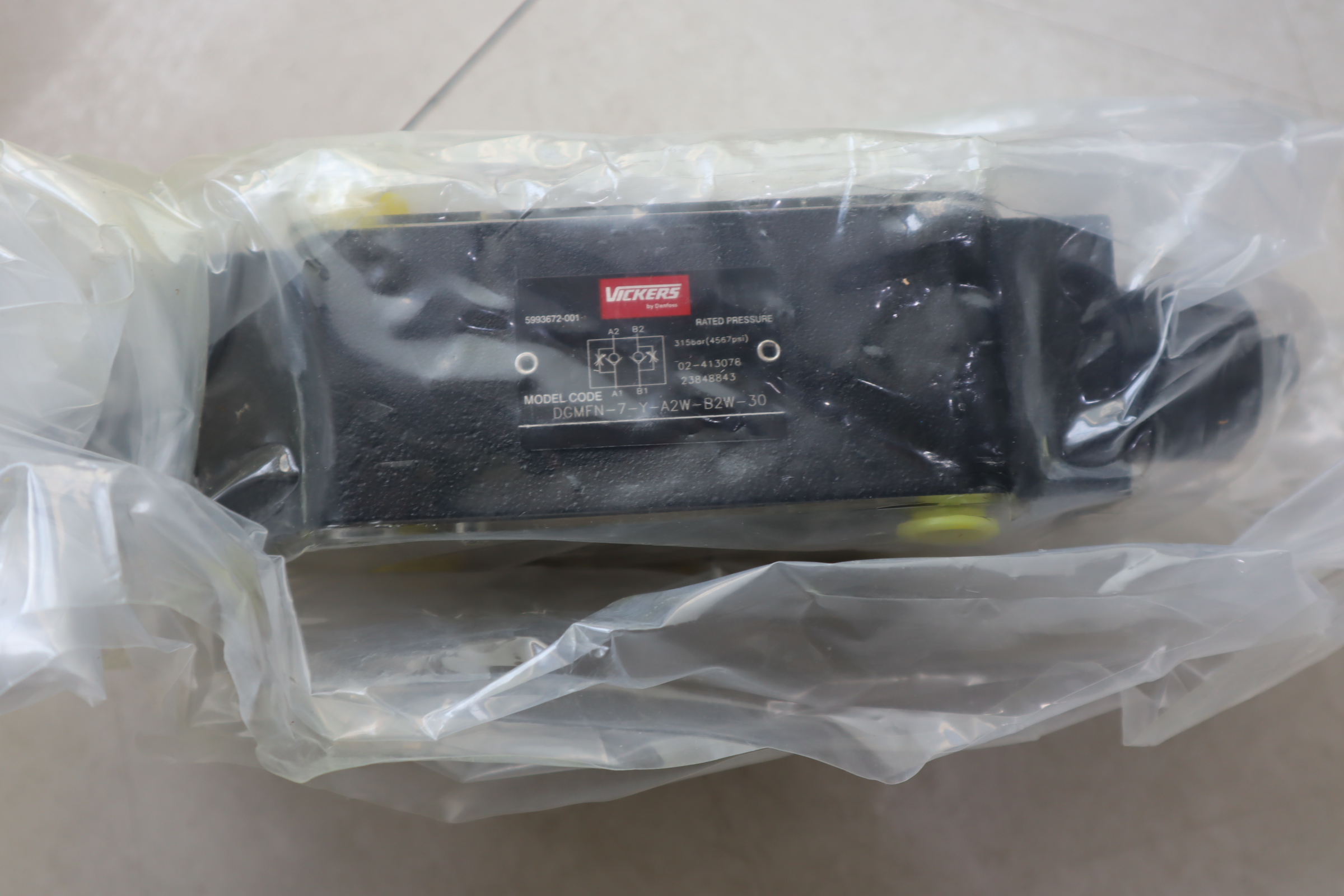 DGMFN-7-Y-A2W-B2W-30 02-413078 美国威格士VICKERS单向阀丹佛斯