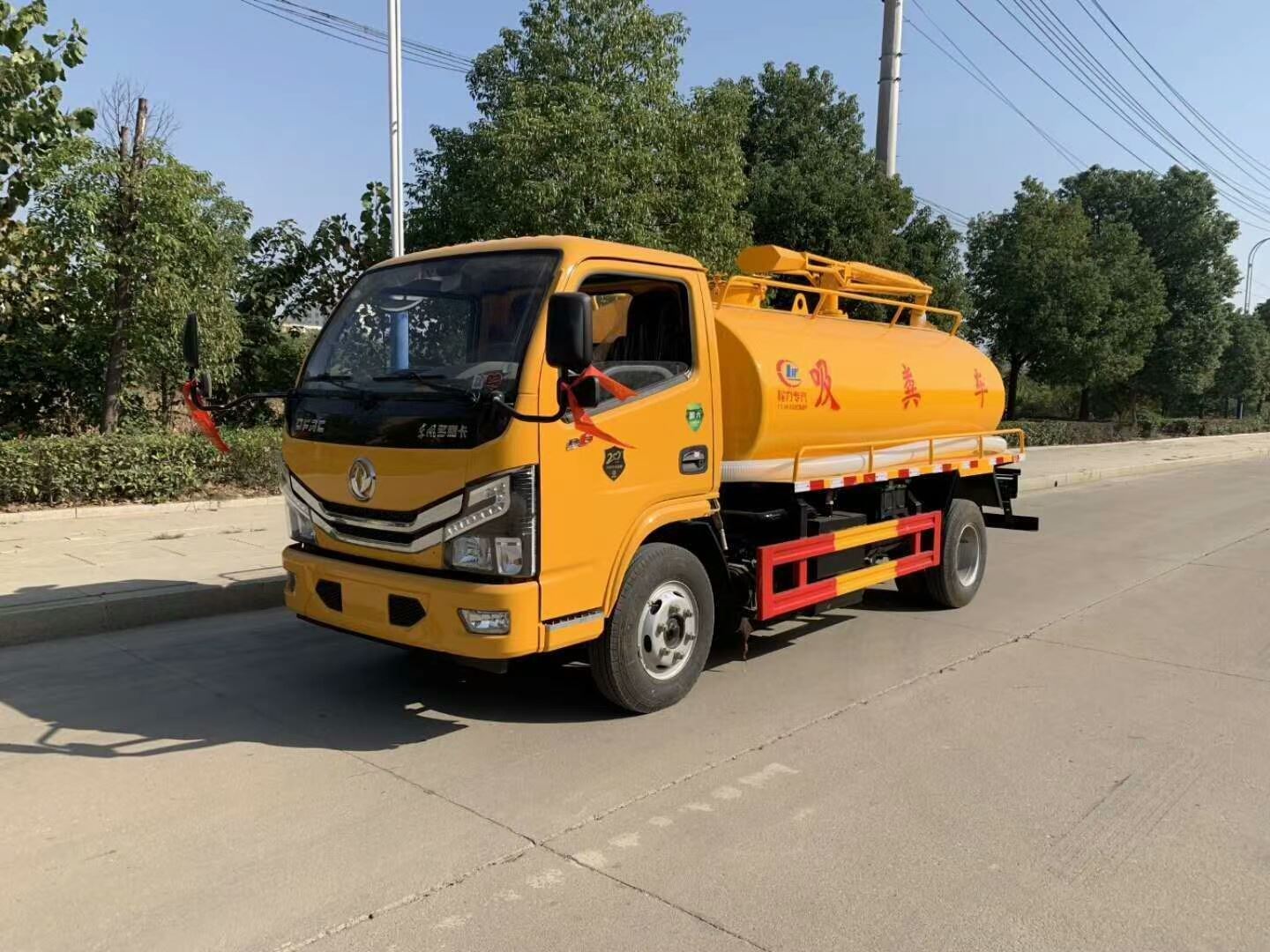 贵州 8方清洗吸污车  全国包送