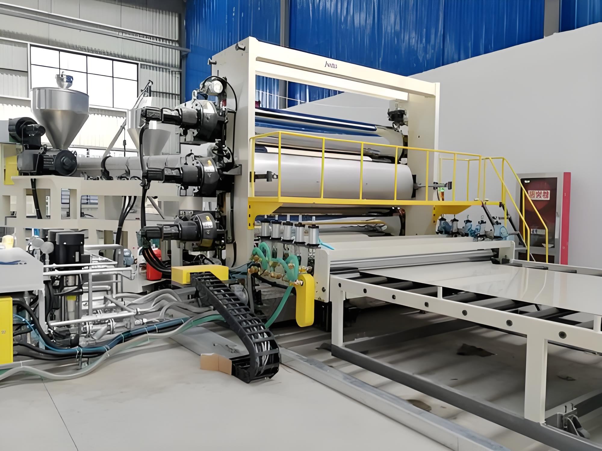 成都自动化PVDF厚板设备高纯试剂传输 PVDF 板材生产线生产厂家