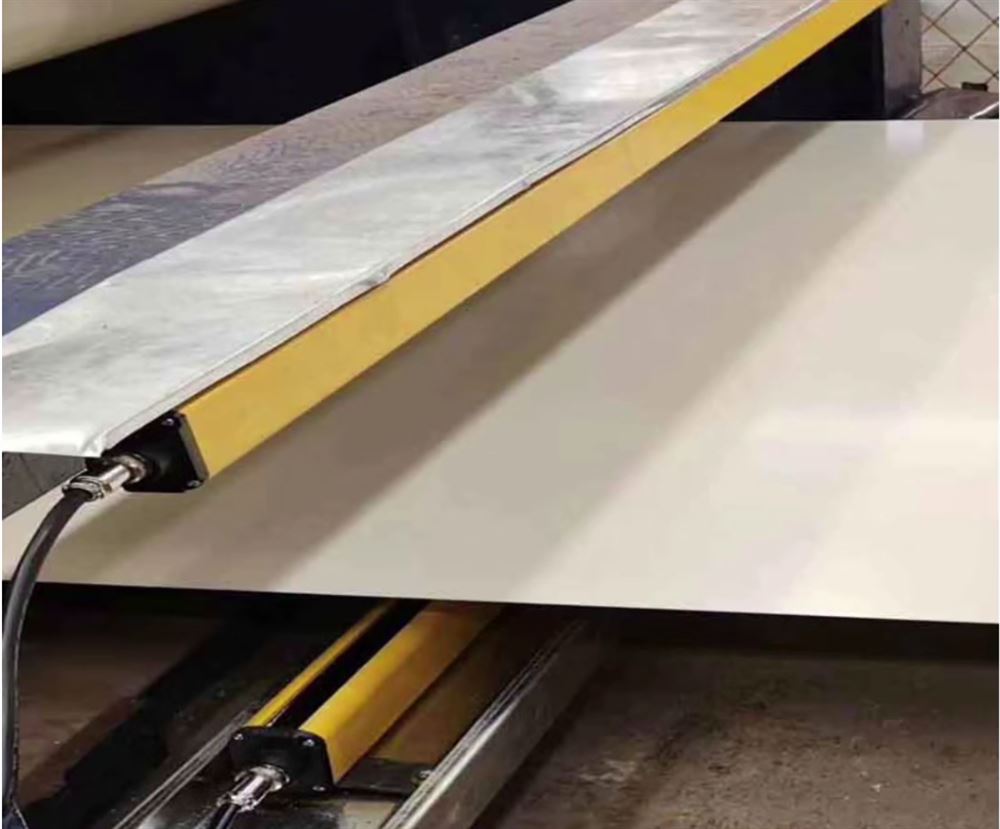 佛山纠偏定位光幕 分切机用