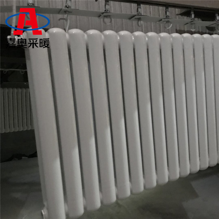农业大棚用钢制三柱式暖气片安装