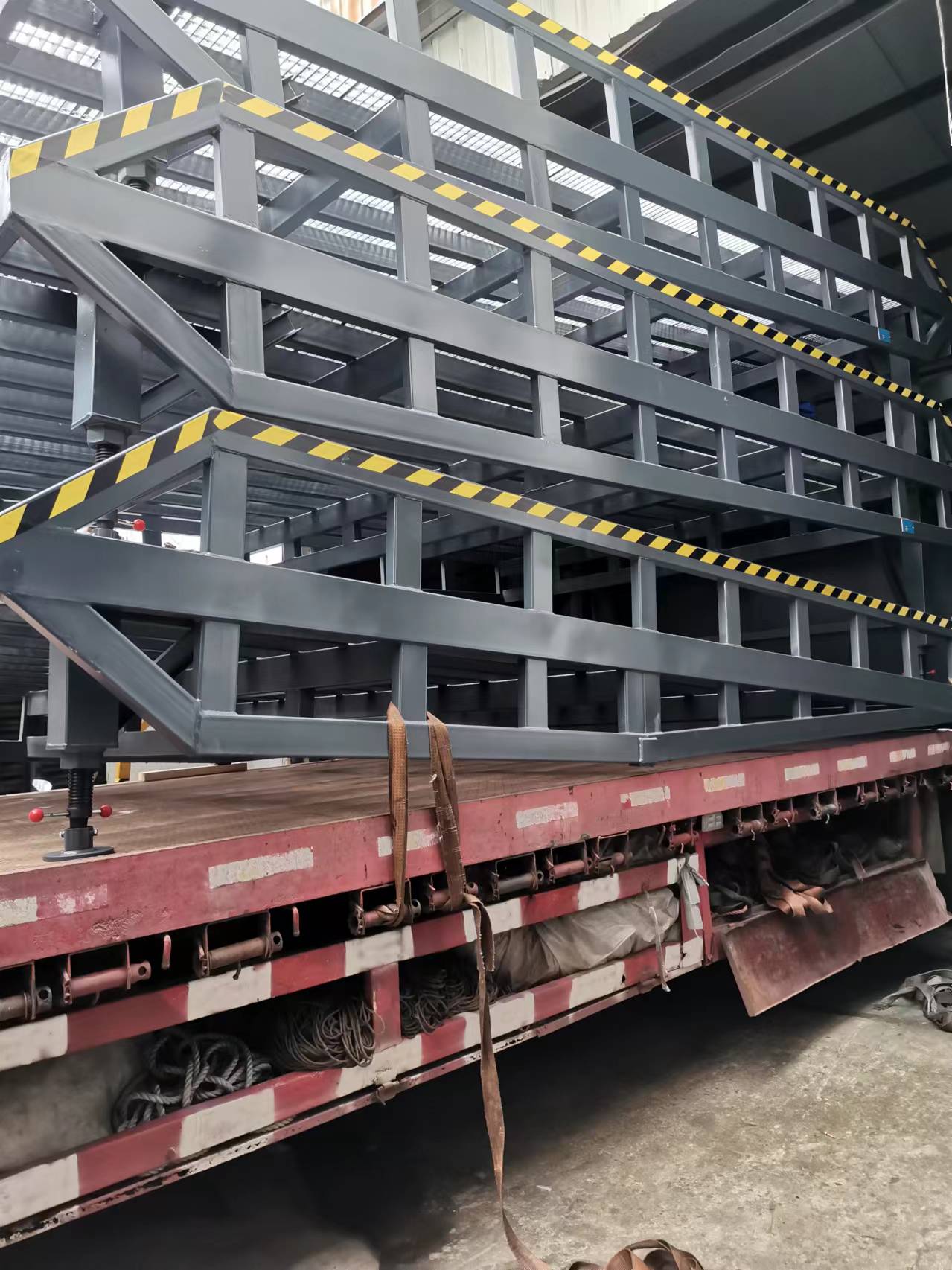 广东叉车坡道装卸平台价格