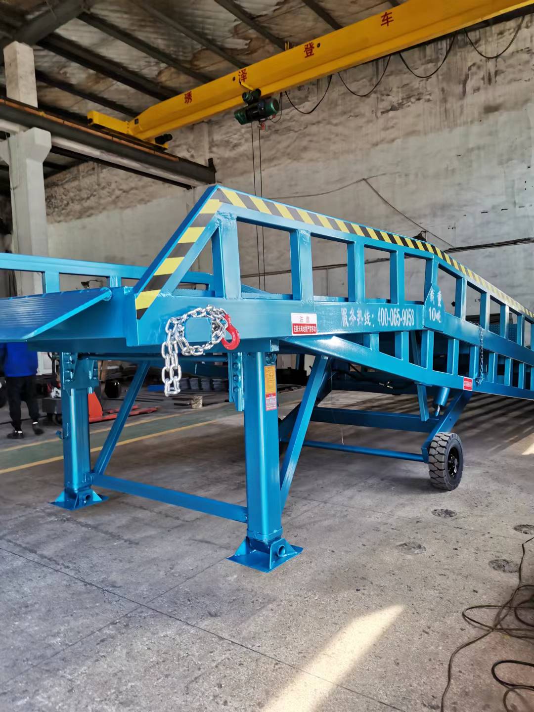 湖北移动式集装箱卸货平台厂家直供