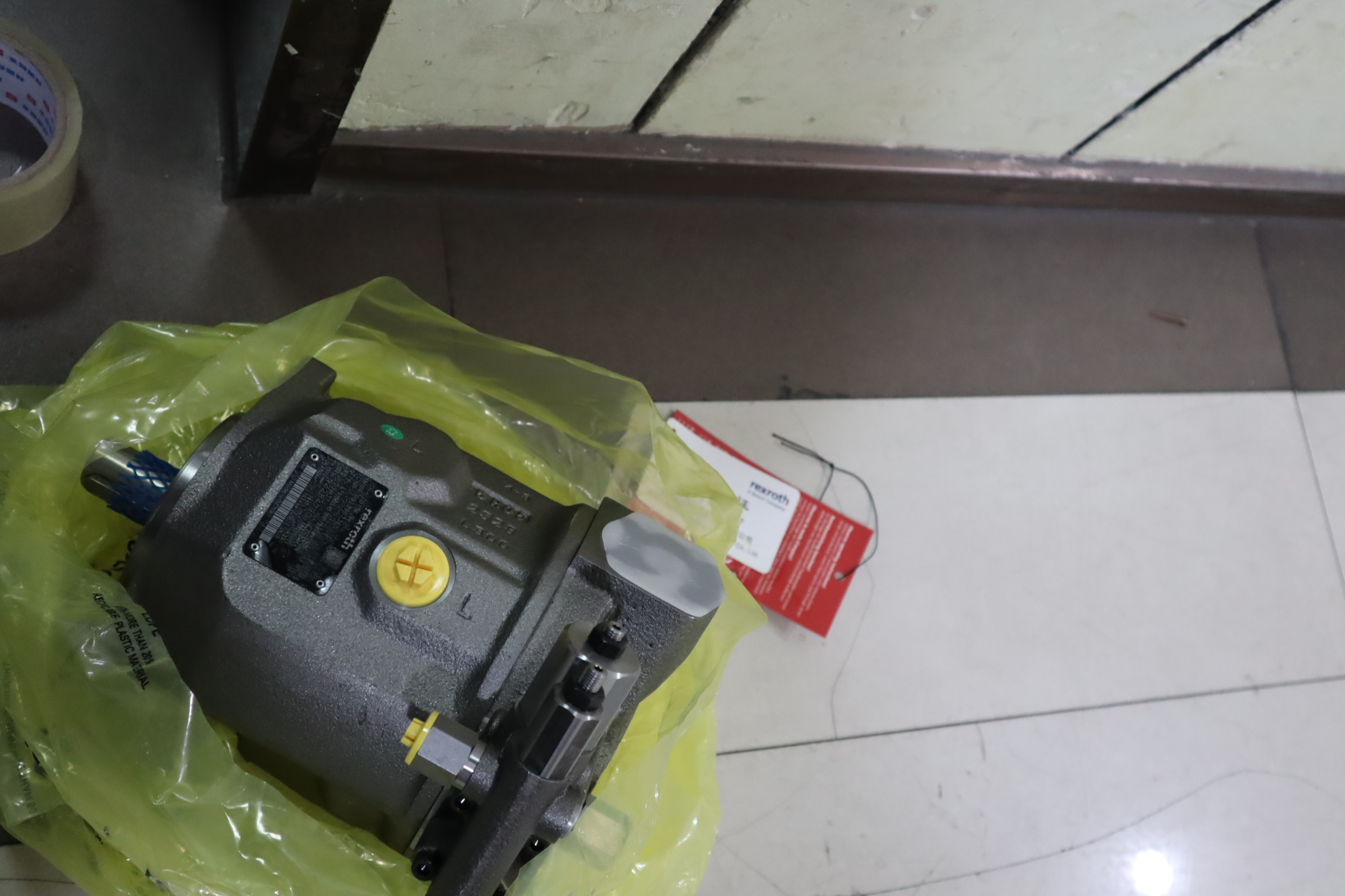 A A10VSO45DFR1/31R-VPA12N00 R910967365 力士乐REXROTH柱塞泵