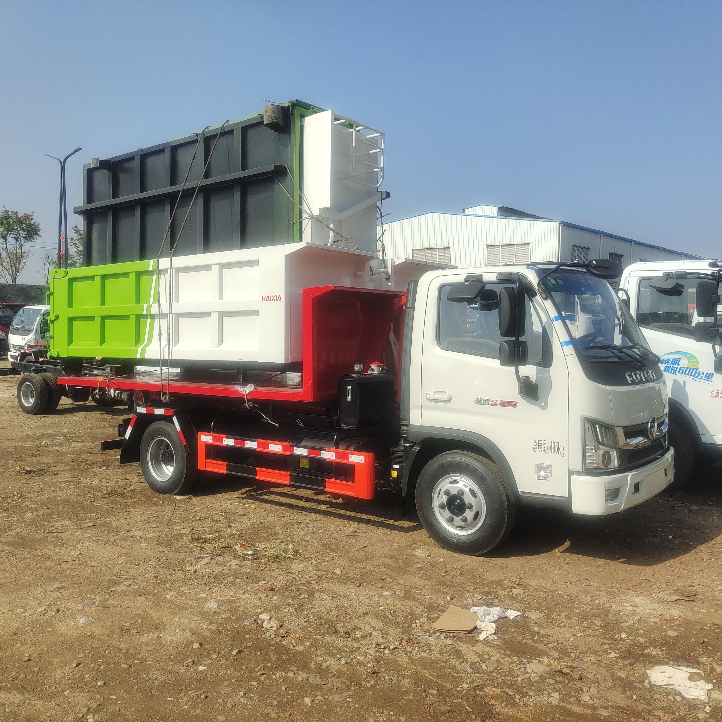 黑龙江15方勾臂式垃圾车 全国包送