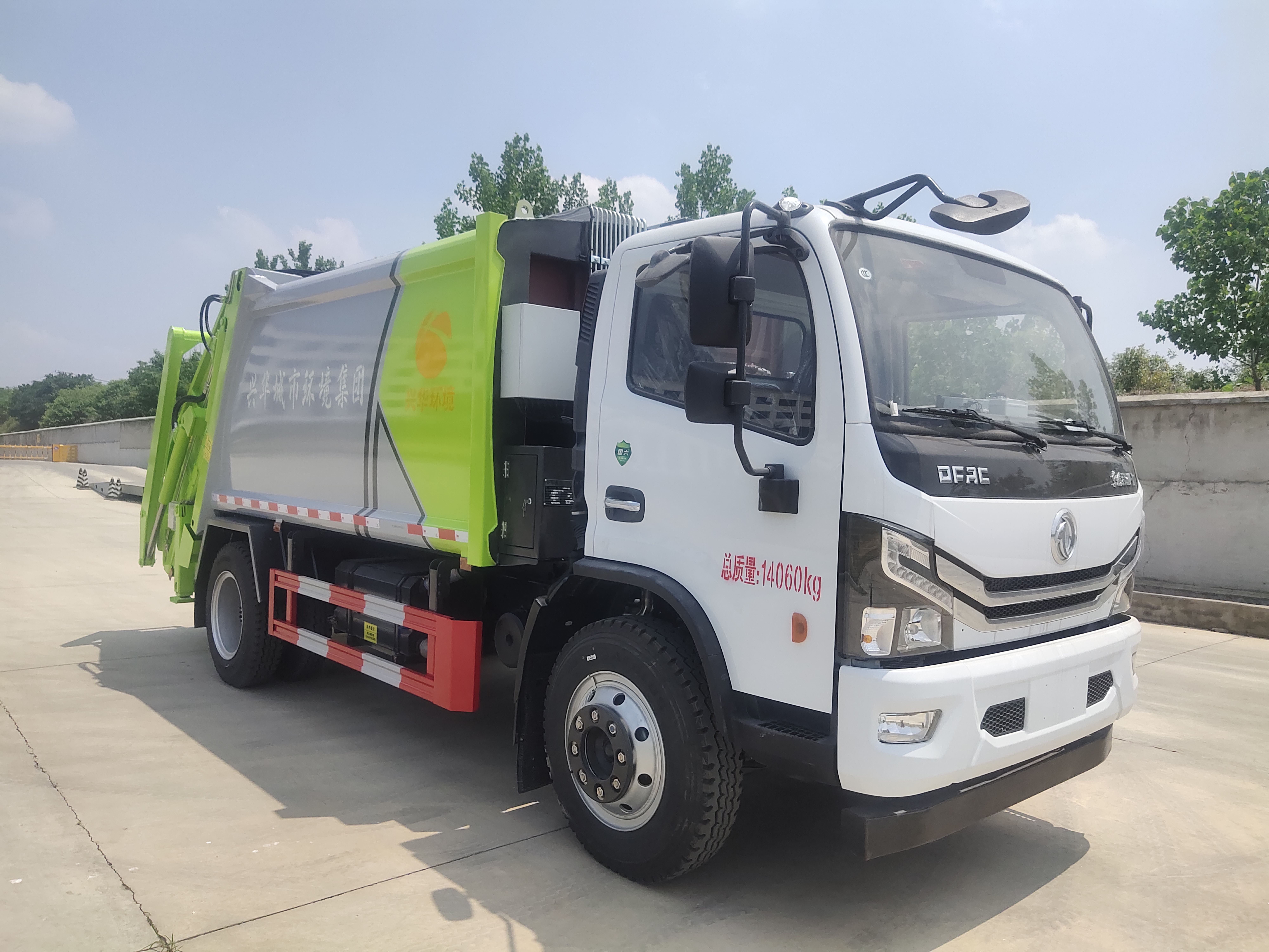 湖南12吨压缩式垃圾车 全国包安装调试