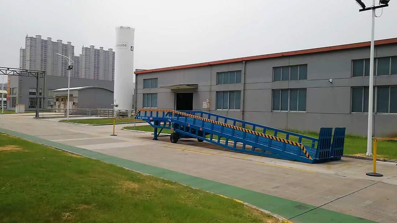 新疆集装箱装卸货平台款式多样