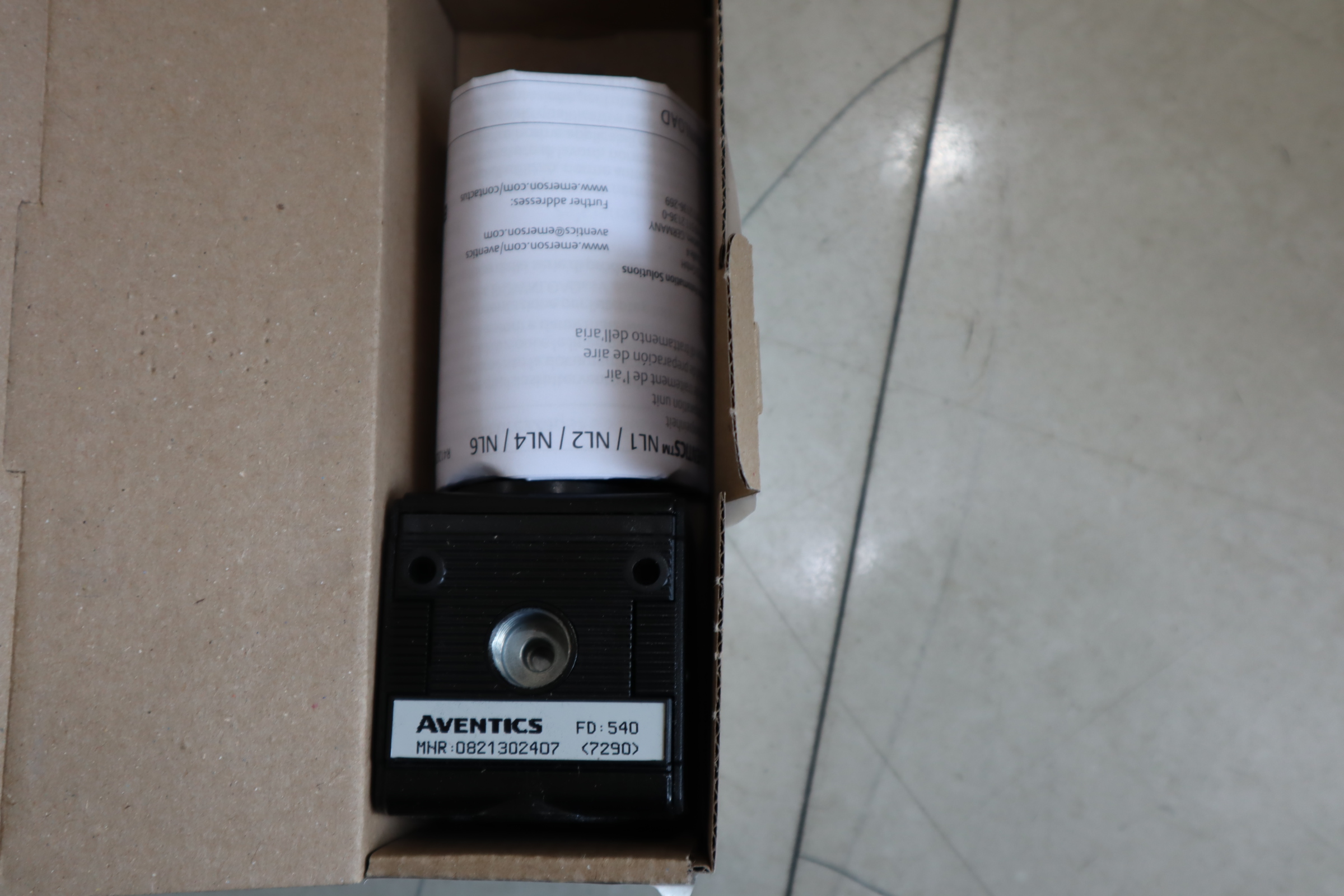 0821302407,5814170440 德国AVENTICS安沃驰气动阀气缸