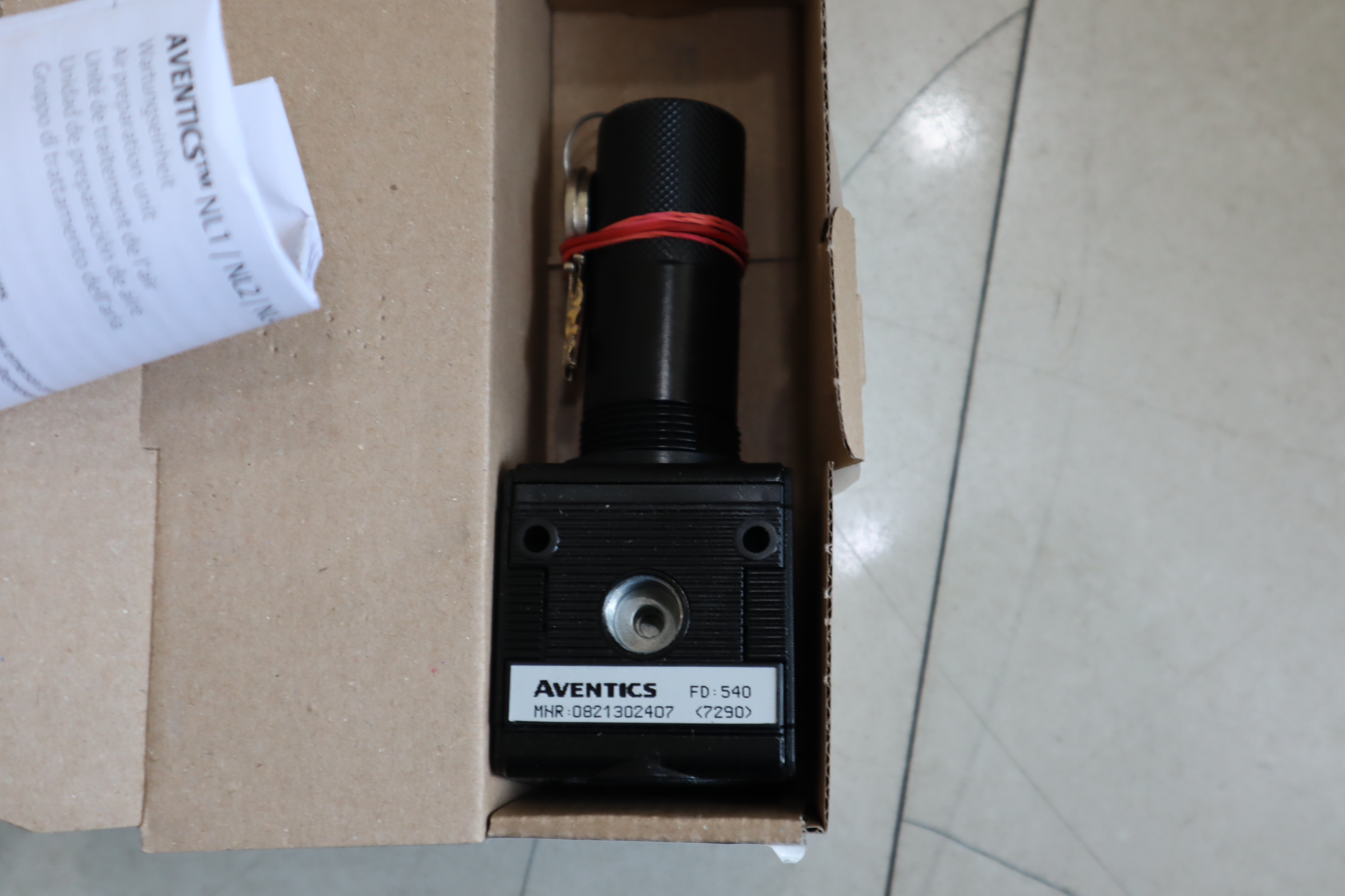 0821302407,5814170440 德国AVENTICS安沃驰气动阀气缸