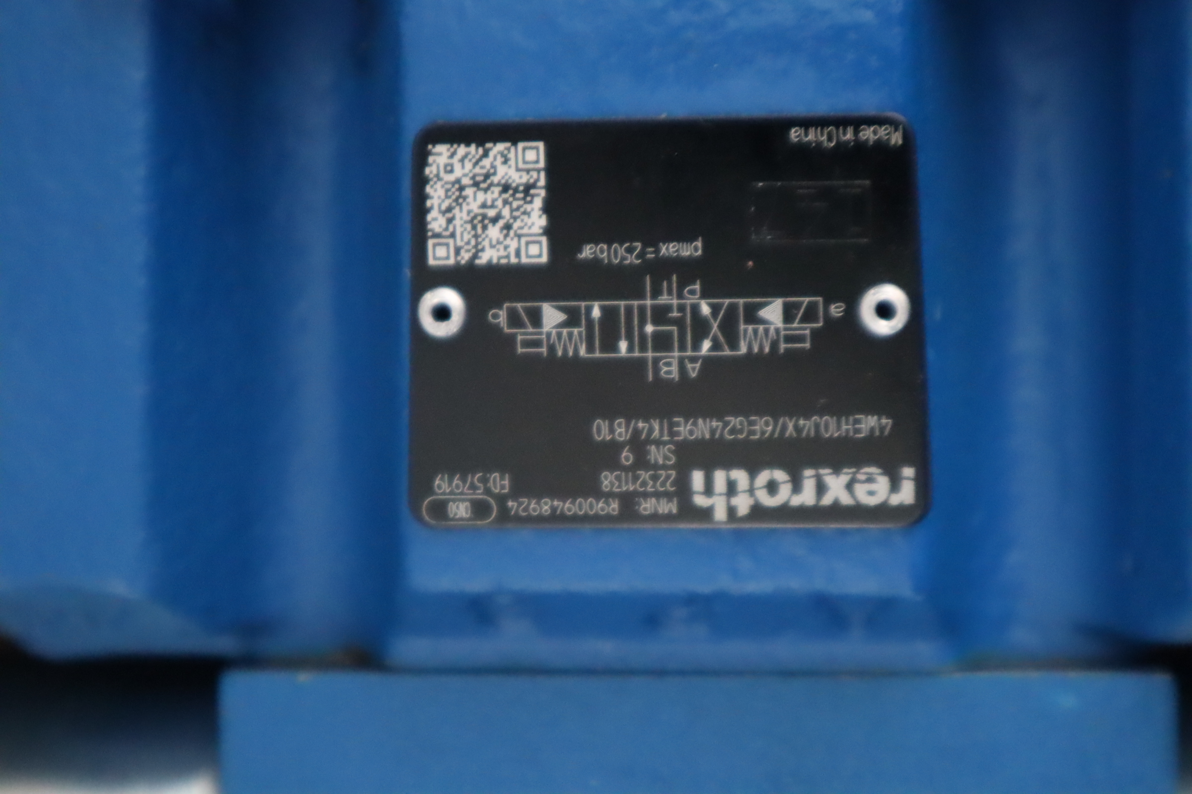 4WEH10J4X/6EG24N9ETK4/B10 R900948924 德国力士乐REXROTH电液阀