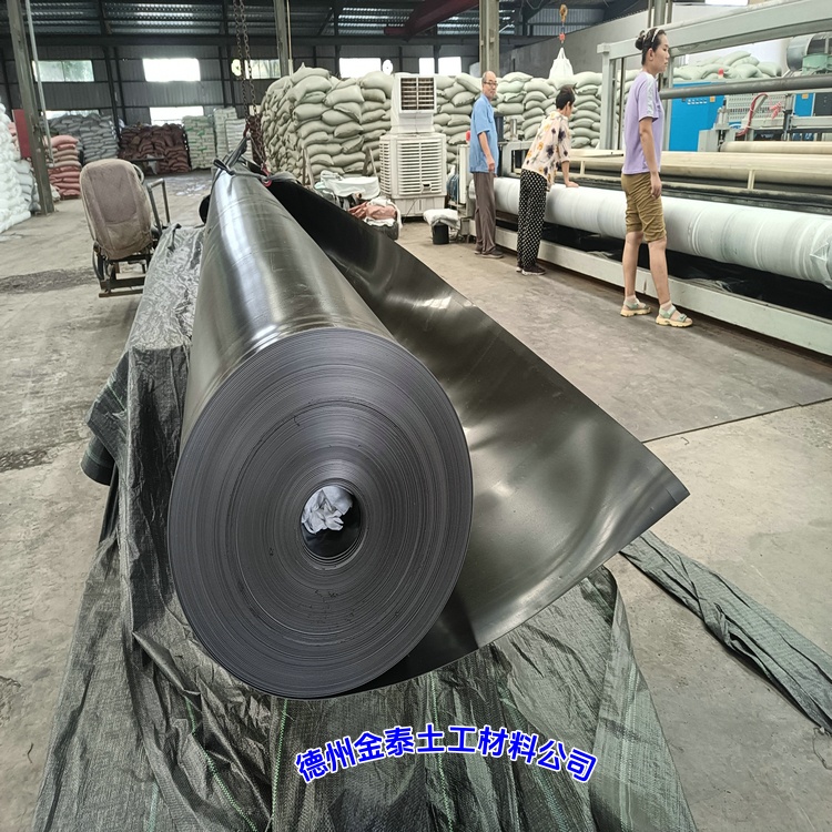 呼和浩特2.5毫米PE膜隔离膜具有施工便捷的特点