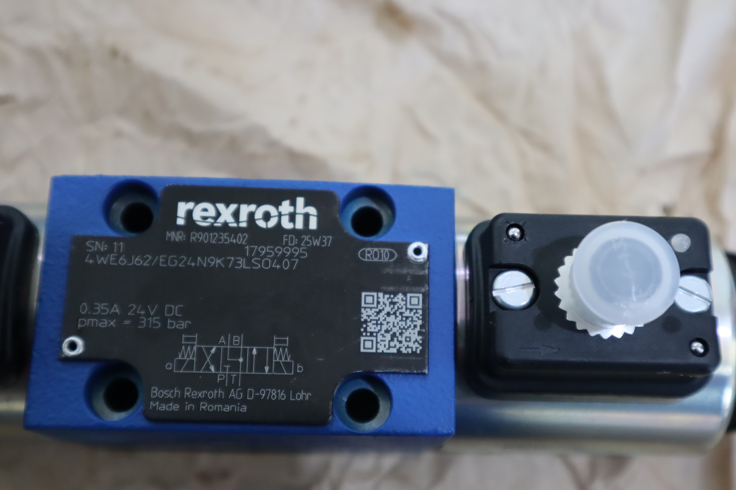 R901235402 4WE6J6X/EG24N9K73LSO407 德国力士乐REXROTH电磁阀