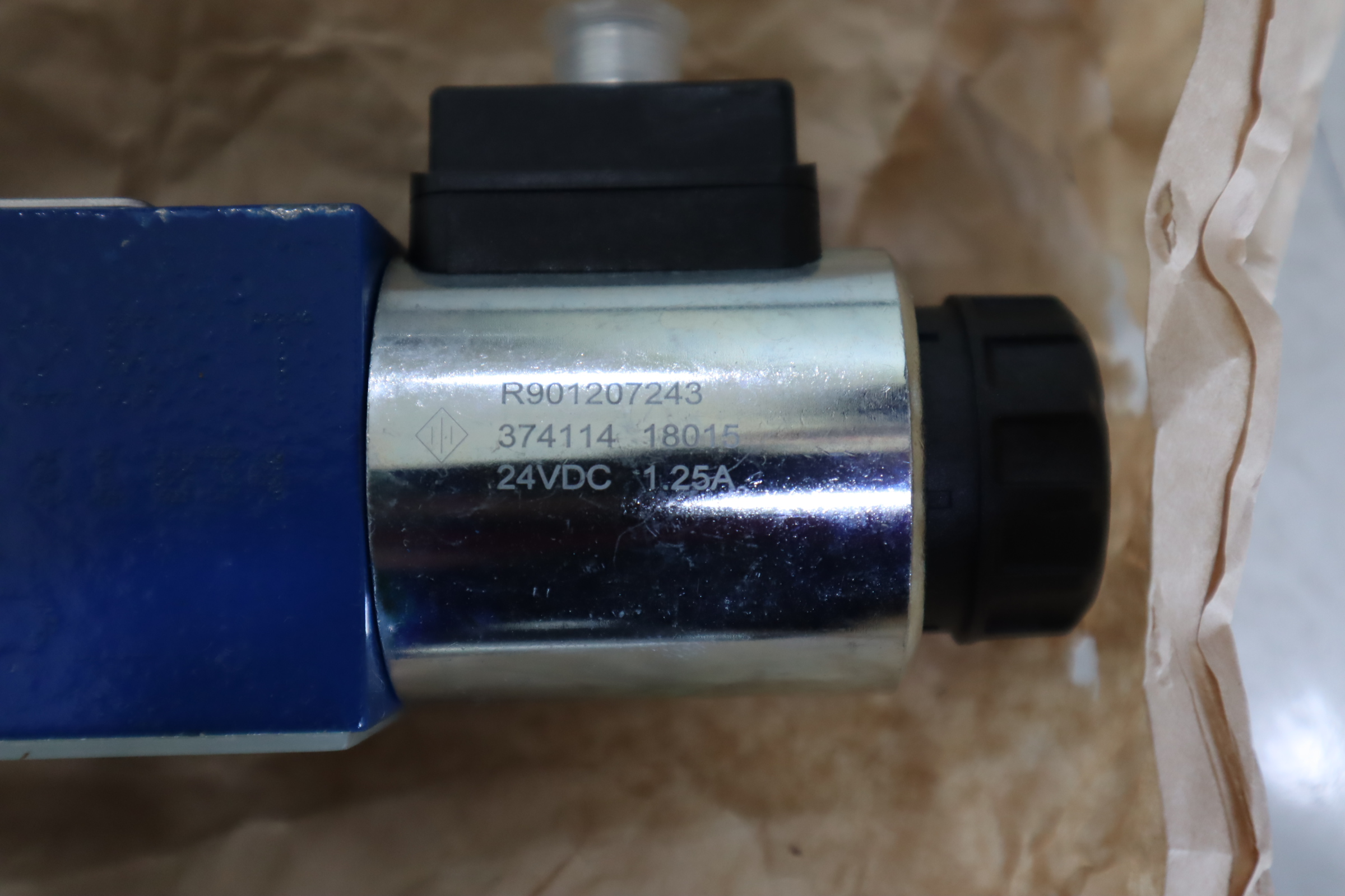 R901235372 4WE6J73-62/EG24N9K72L/A12-AN 力士乐REXROTH电磁阀