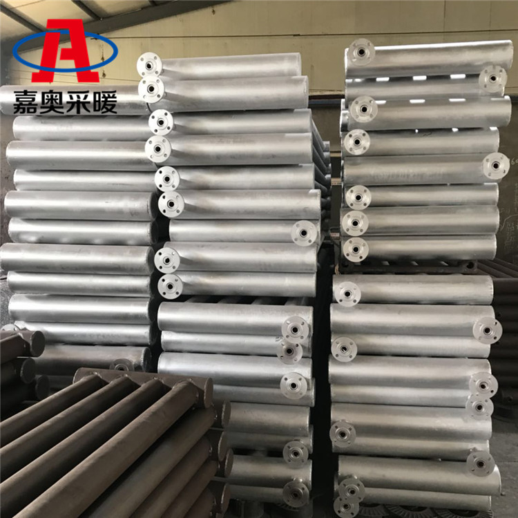 网球场用四管式光管暖气片 钢排管暖气片多少钱一组